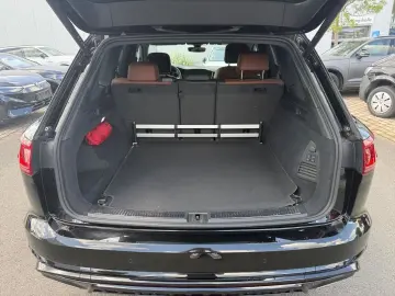 VW Touareg R-Line 3.0 V6 TDI 4motion StandHZG AHK-e