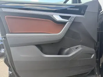 VW Touareg R-Line 3.0 V6 TDI 4motion StandHZG AHK-e