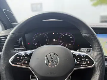 VW Touareg R-Line 3.0 V6 TDI 4motion StandHZG AHK-e