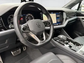 VW Touareg TDI 4Motion R Line 19  Matrix AHK RFK