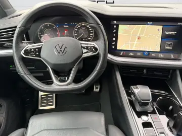 VW Touareg TDI 4Motion R Line 19  Matrix AHK RFK