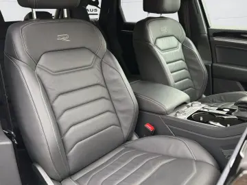 VW Touareg TDI 4Motion R Line 19  Matrix AHK RFK