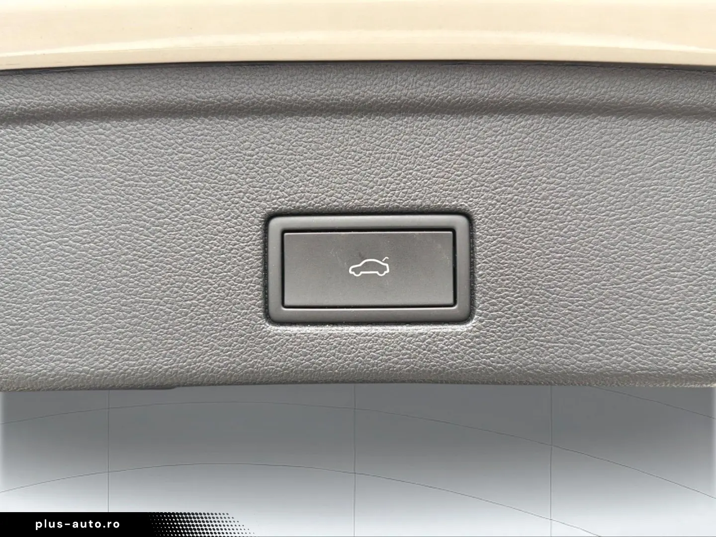 VW Touareg TDI 4Motion R Line 19  Matrix AHK RFK