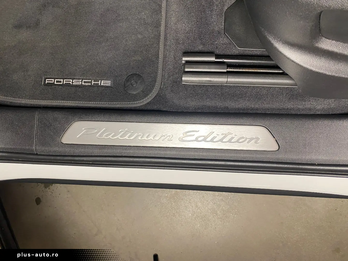 PORSCHE Cayenne E-Hybrid Platinum Edition