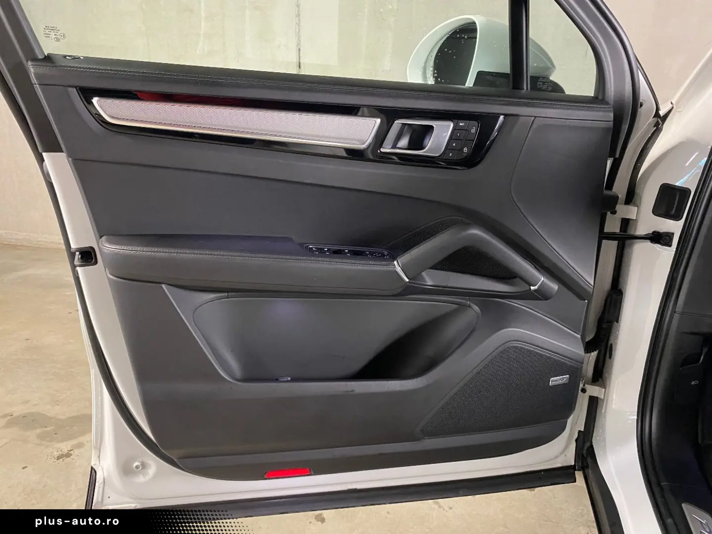 PORSCHE Cayenne E-Hybrid Platinum Edition