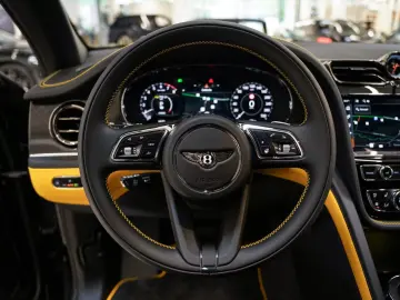 Bentley Bentayga S Hybrid - Black Edition