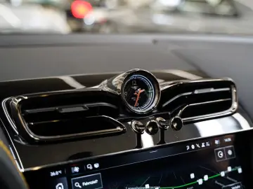 Bentley Bentayga S Hybrid - Black Edition