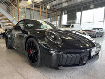 PORSCHE 911 Carrera Cabrio GTS  Sport Chrono  Facelift!