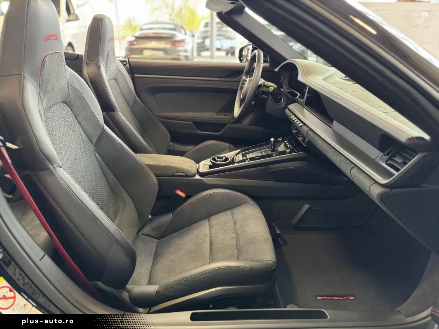 PORSCHE 911 Carrera Cabrio GTS  Sport Chrono  Facelift!