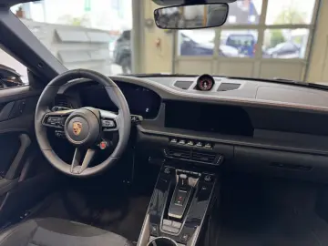 PORSCHE 911 Carrera Cabrio GTS  Sport Chrono  Facelift!