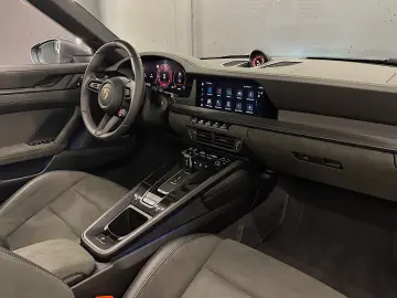 PORSCHE 992.2 Carrera 4 GTS Cabriolet 2025  541 HP
