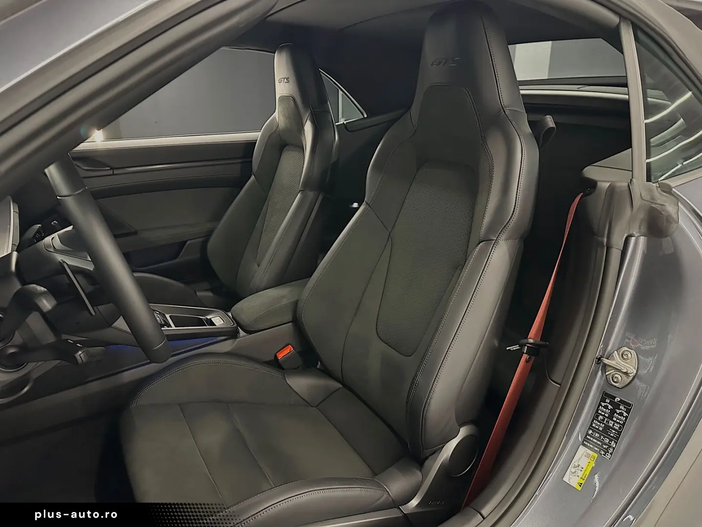 PORSCHE 992.2 Carrera 4 GTS Cabriolet 2025  541 HP