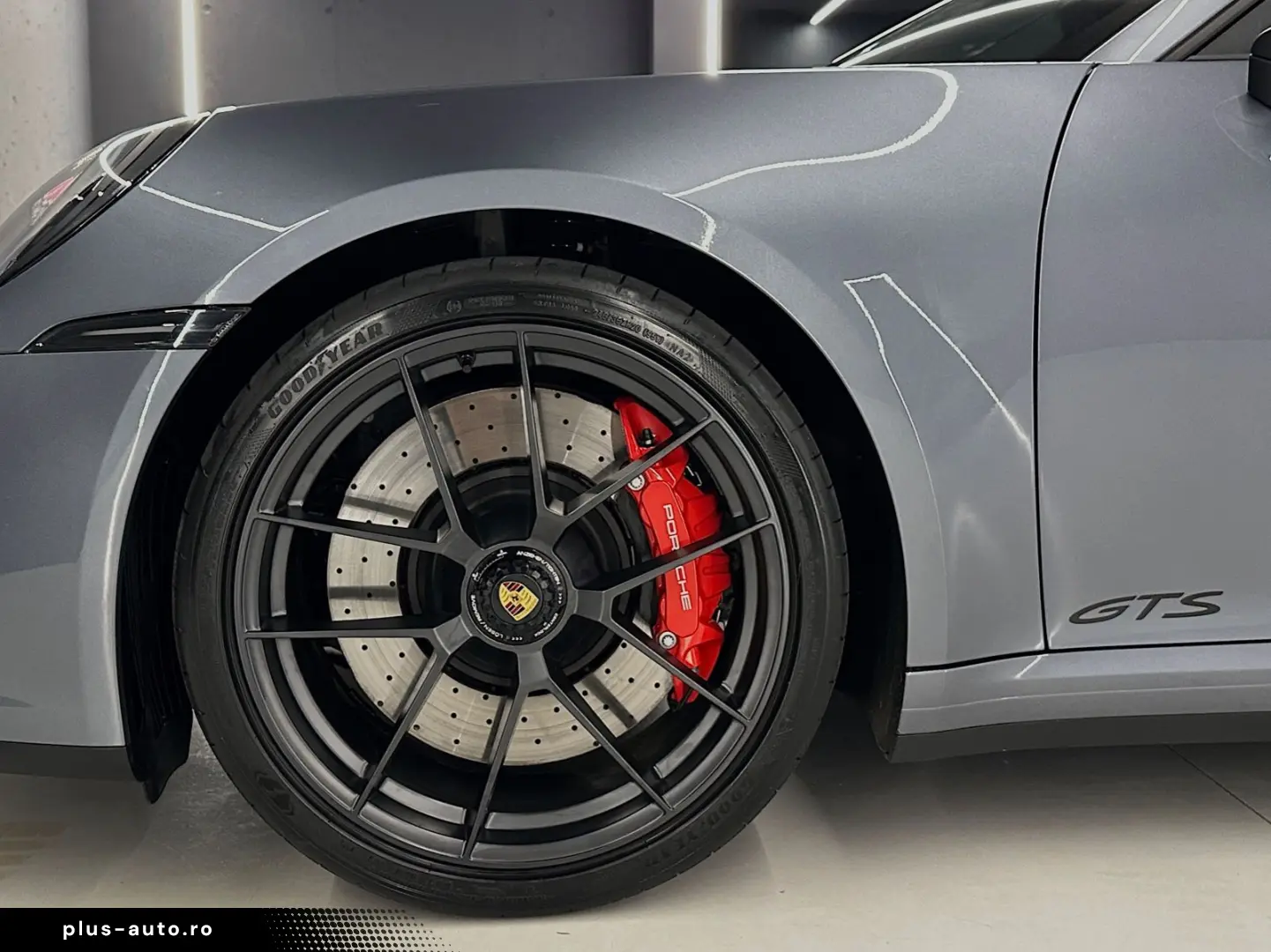 PORSCHE 992.2 Carrera 4 GTS Cabriolet 2025  541 HP