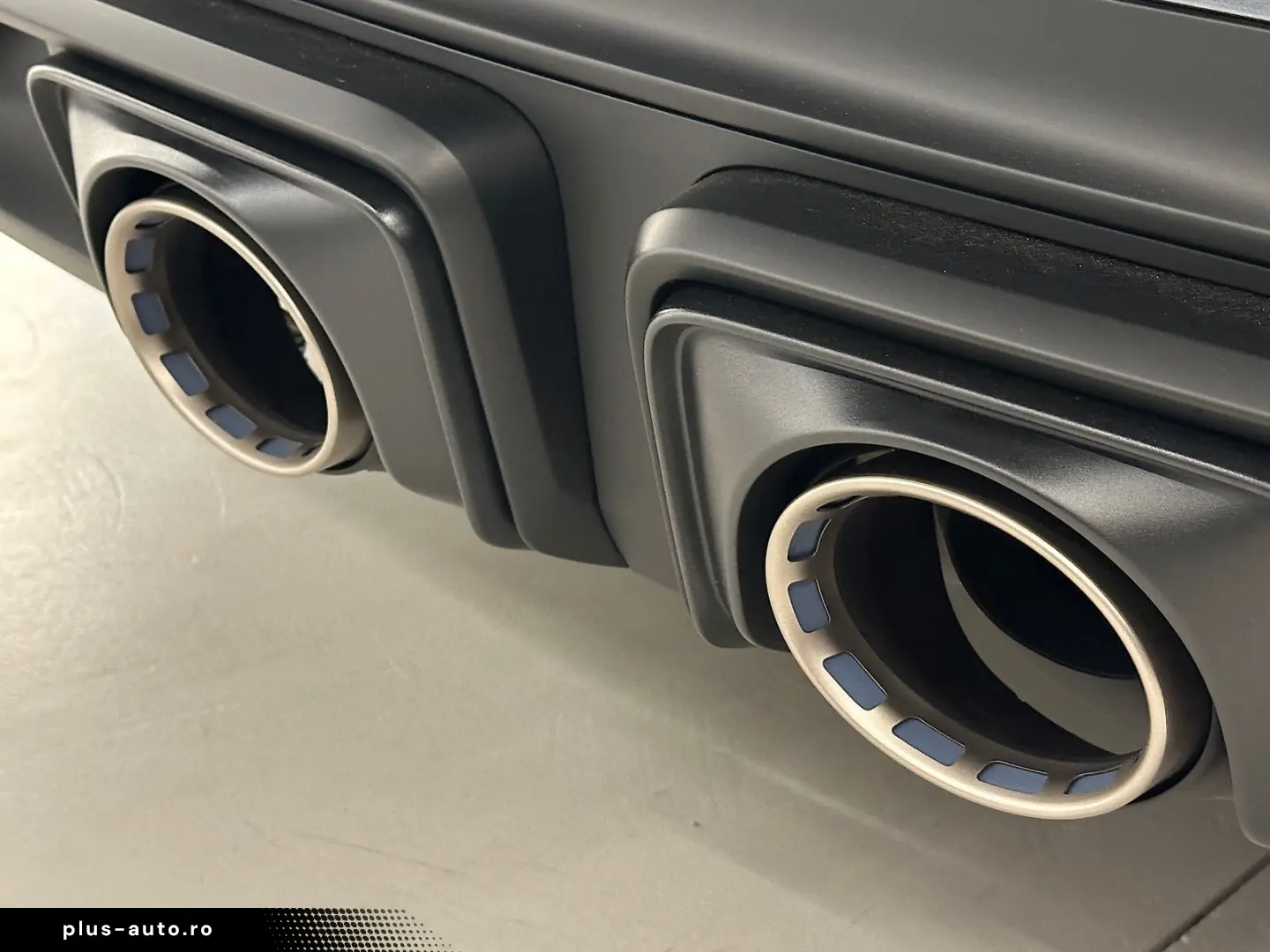 PORSCHE 992.2 Carrera 4 GTS Cabriolet 2025  541 HP