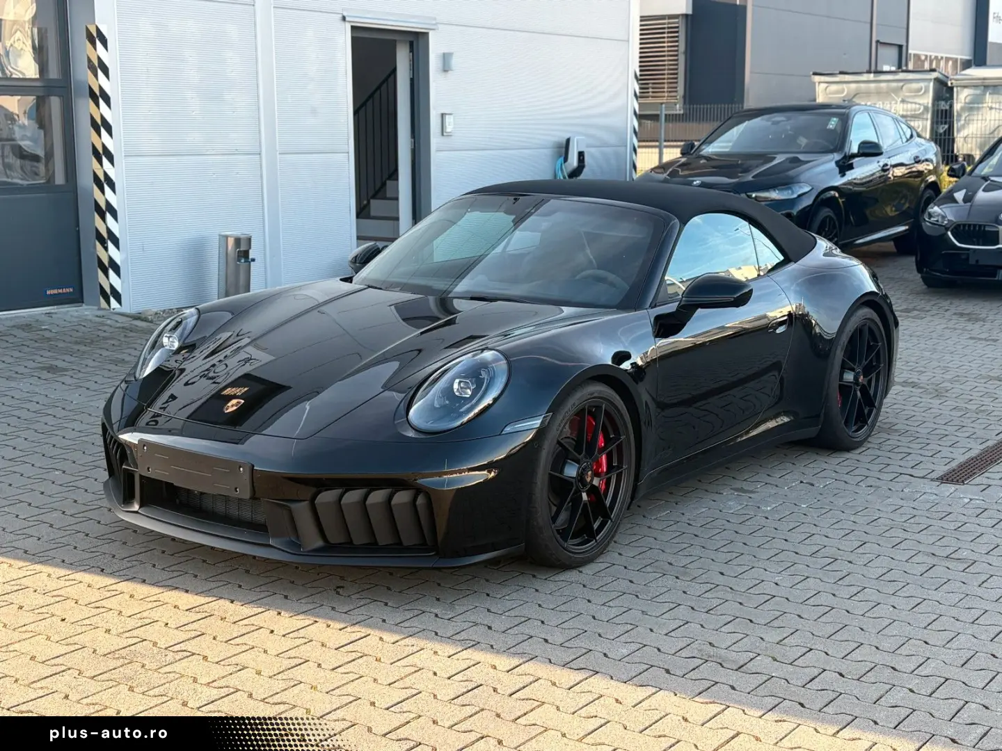 PORSCHE 911 Carrera GTS T-Hybrid Cabriolet