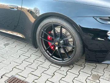 PORSCHE 911 Carrera GTS T-Hybrid Cabriolet