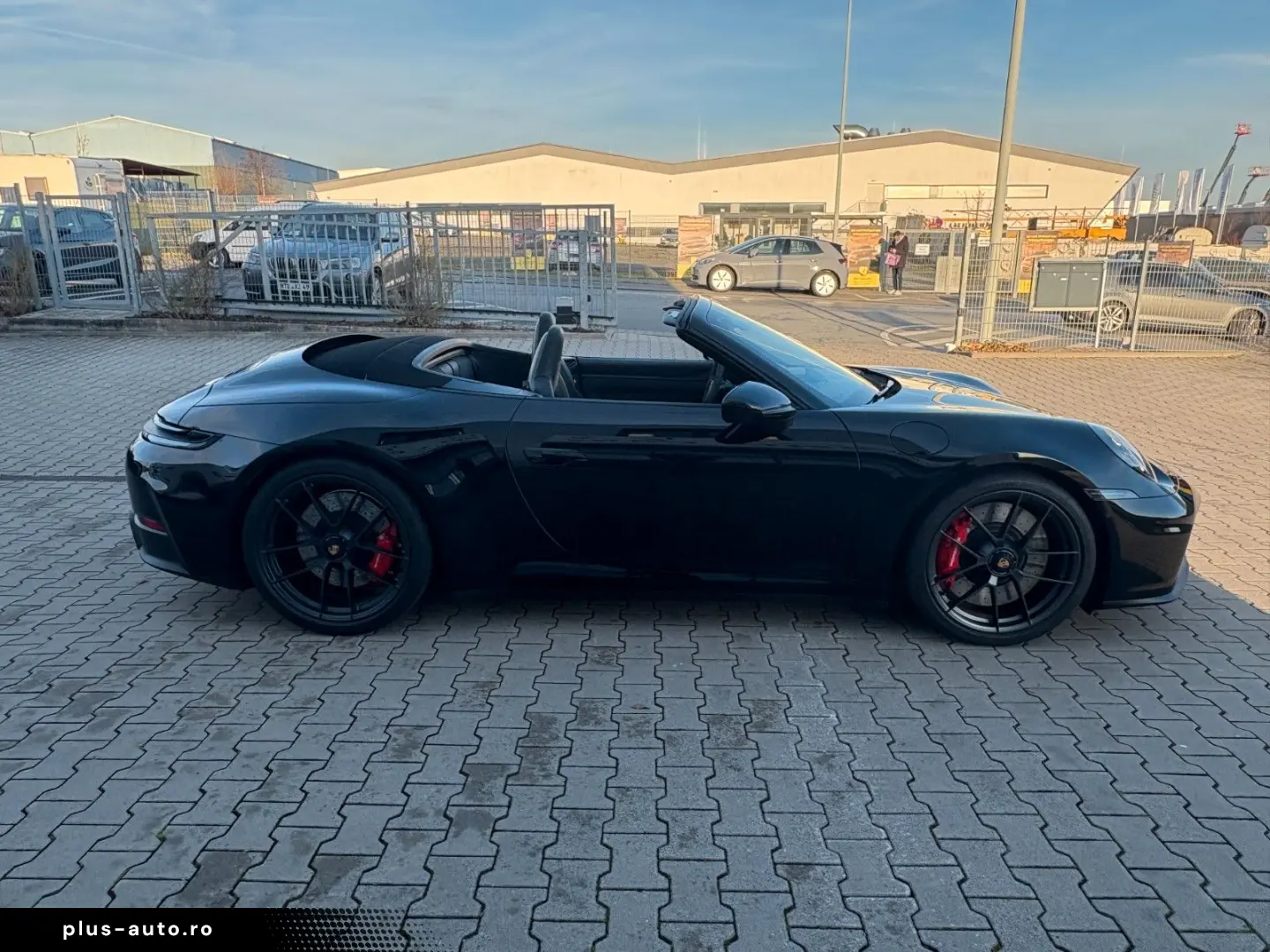 PORSCHE 911 Carrera GTS T-Hybrid Cabriolet