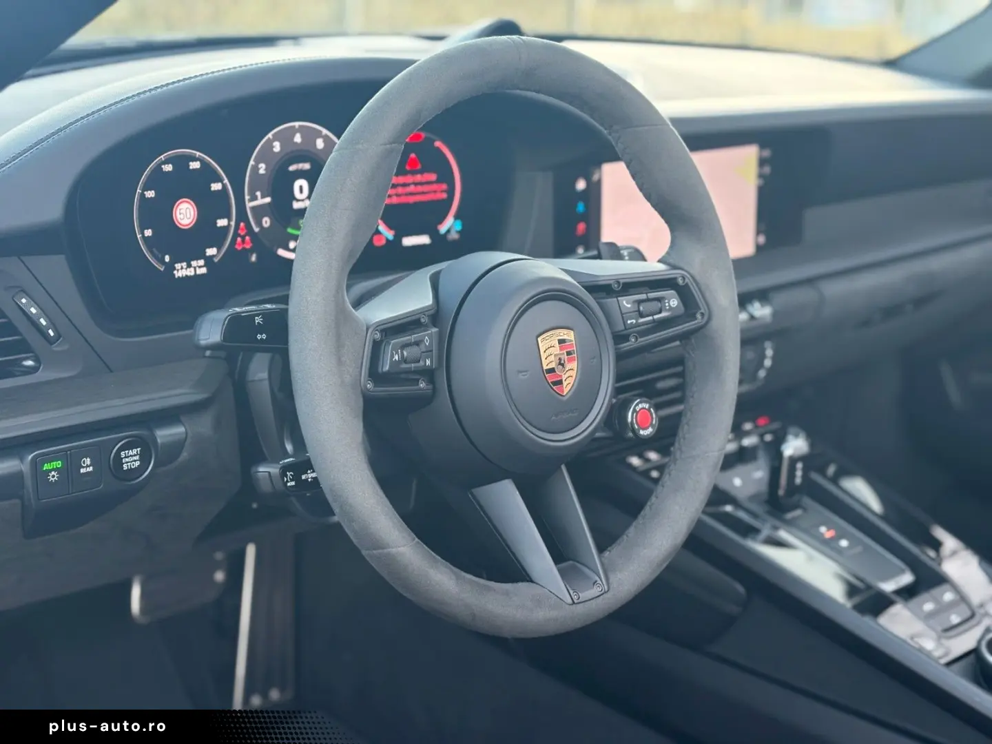 PORSCHE 911 Carrera GTS T-Hybrid Cabriolet