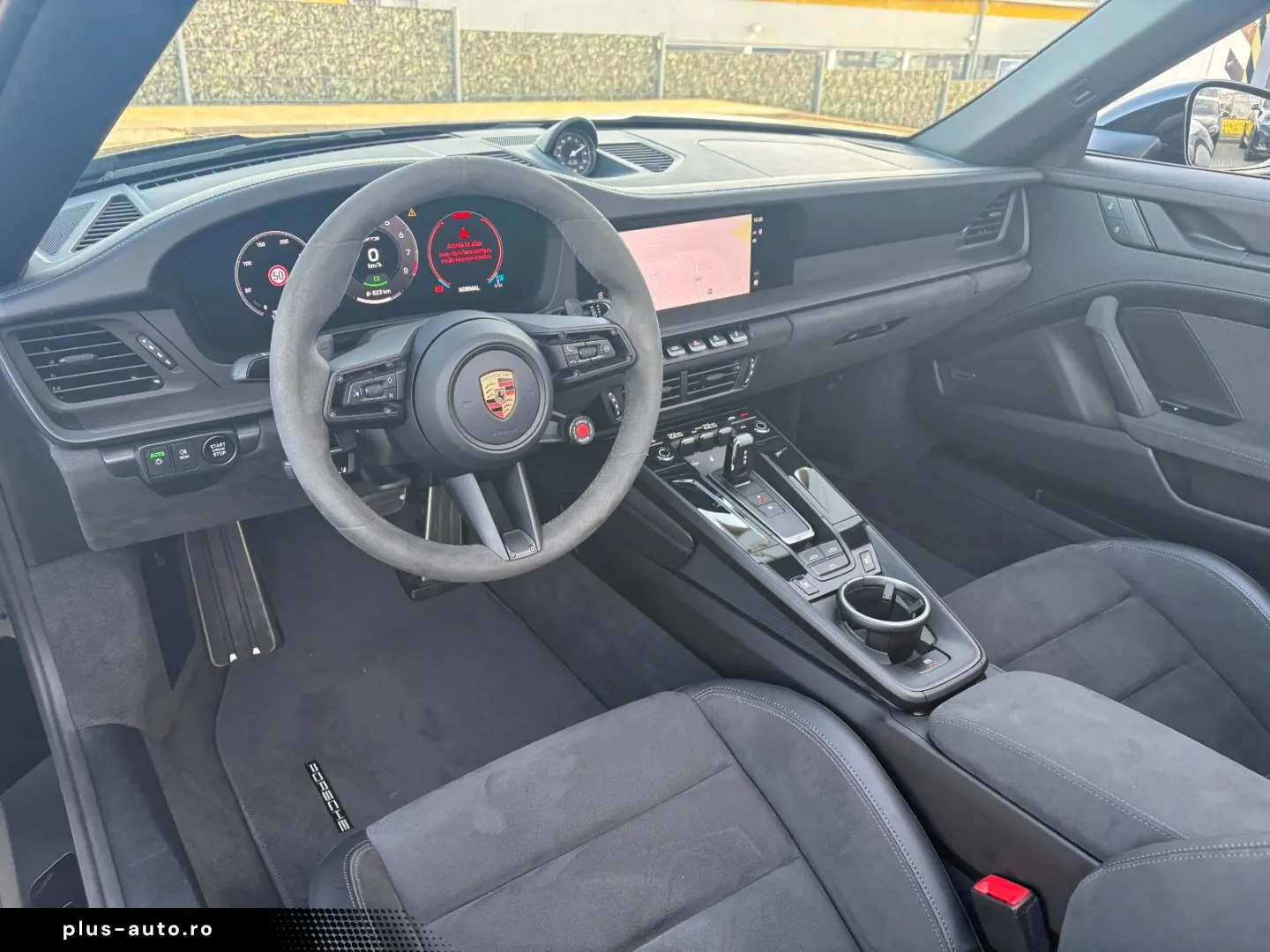 PORSCHE 911 Carrera GTS T-Hybrid Cabriolet