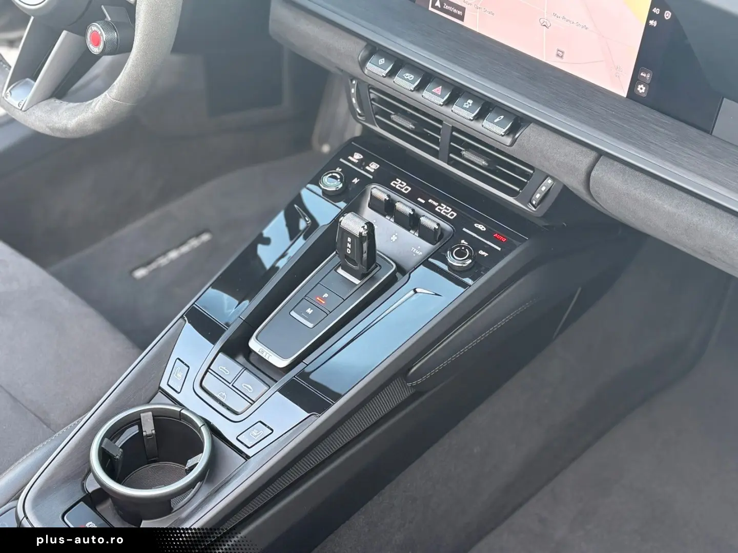 PORSCHE 911 Carrera GTS T-Hybrid Cabriolet