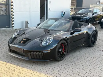 PORSCHE 911 Carrera GTS T-Hybrid Cabriolet