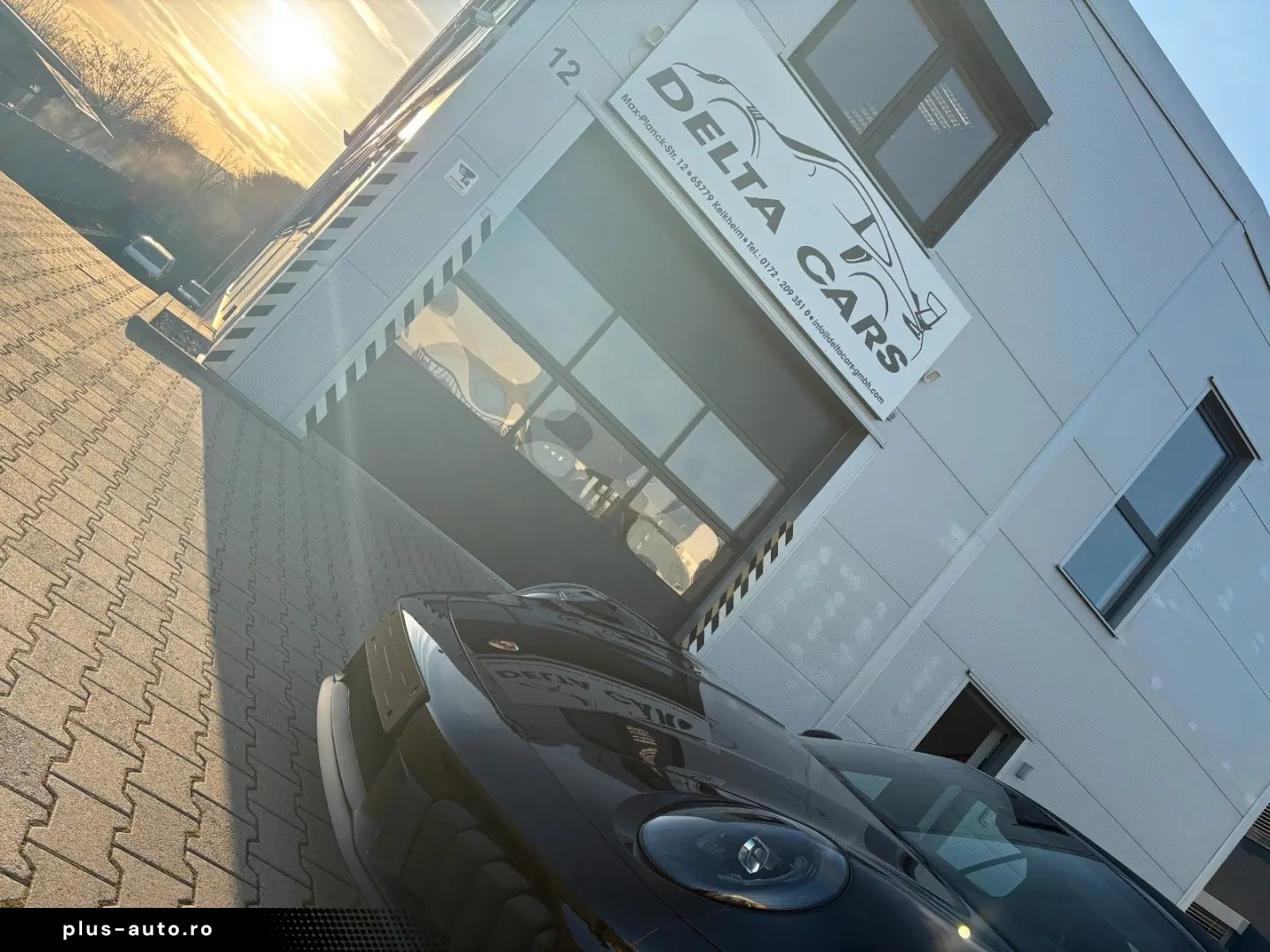 PORSCHE 911 Carrera GTS T-Hybrid Cabriolet