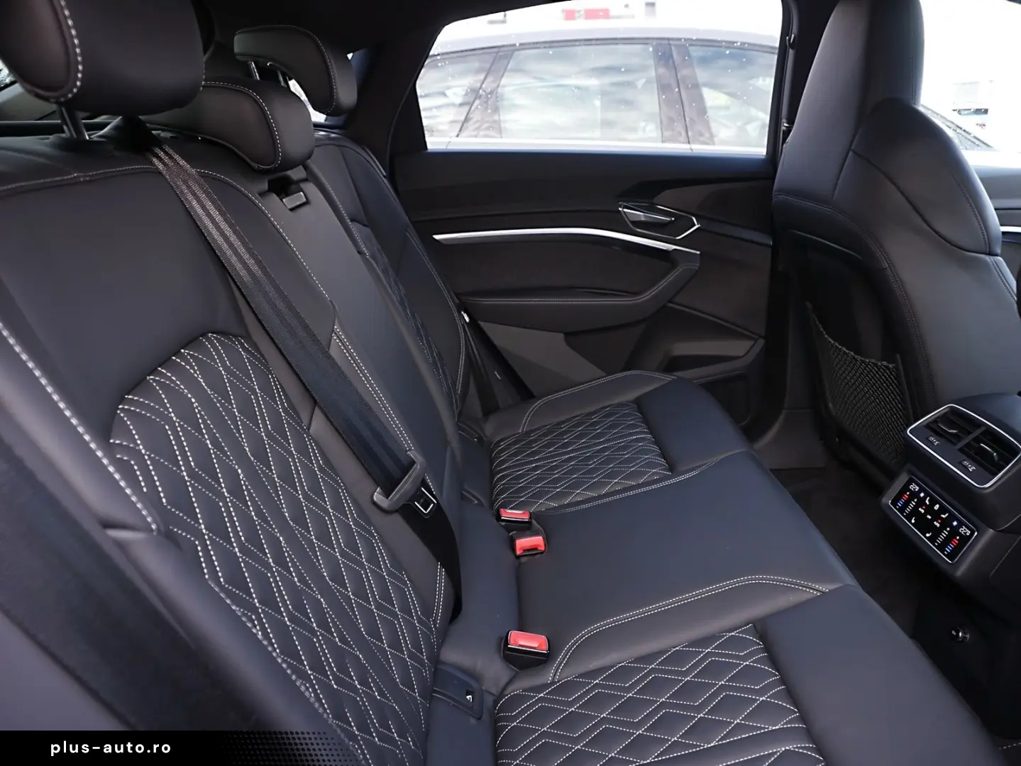 AUDI Q8 Sportback e-tron S line 50 qu. AHK B&O 360