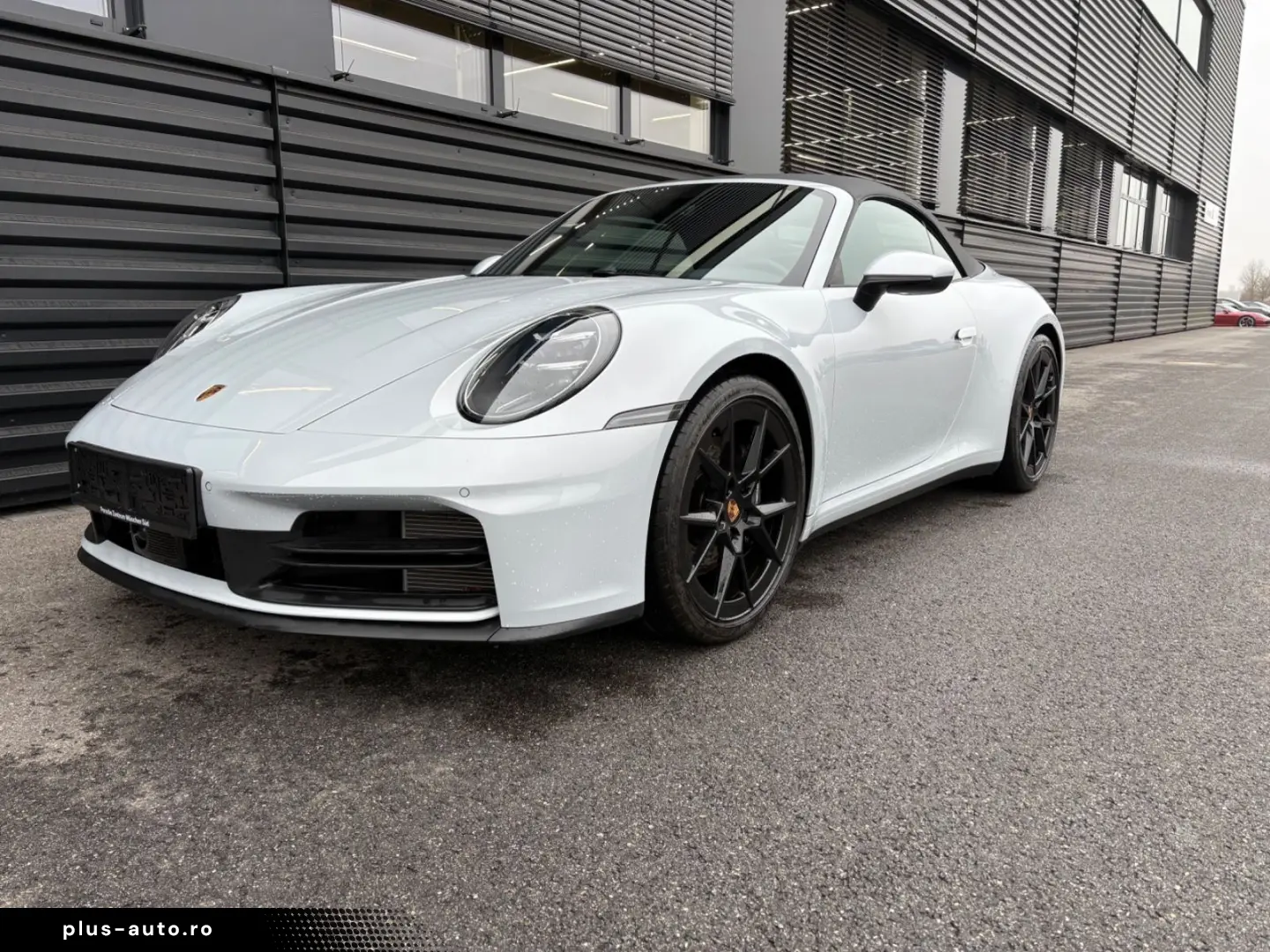 PORSCHE 911-992 Carrera Cabrio Facelift-EISGRAU !