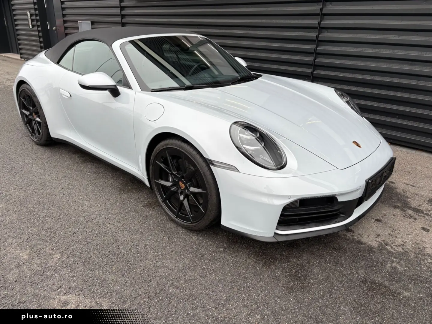 PORSCHE 911-992 Carrera Cabrio Facelift-EISGRAU !