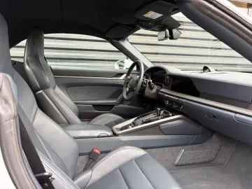 PORSCHE 911-992 Carrera Cabrio Facelift-EISGRAU !