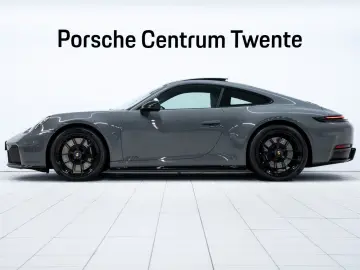 PORSCHE 992 Carrera 4 GTS