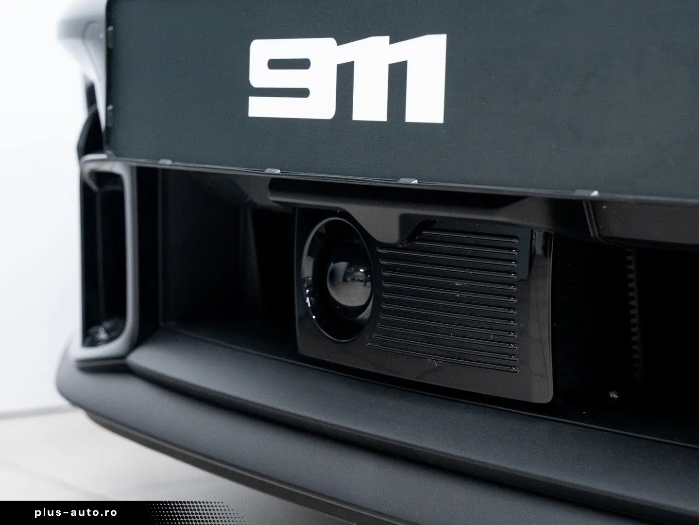 PORSCHE 992 Carrera 4 GTS