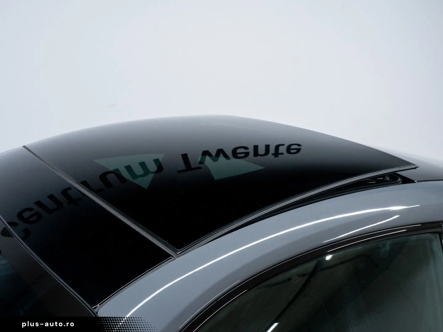 PORSCHE 992 Carrera 4 GTS