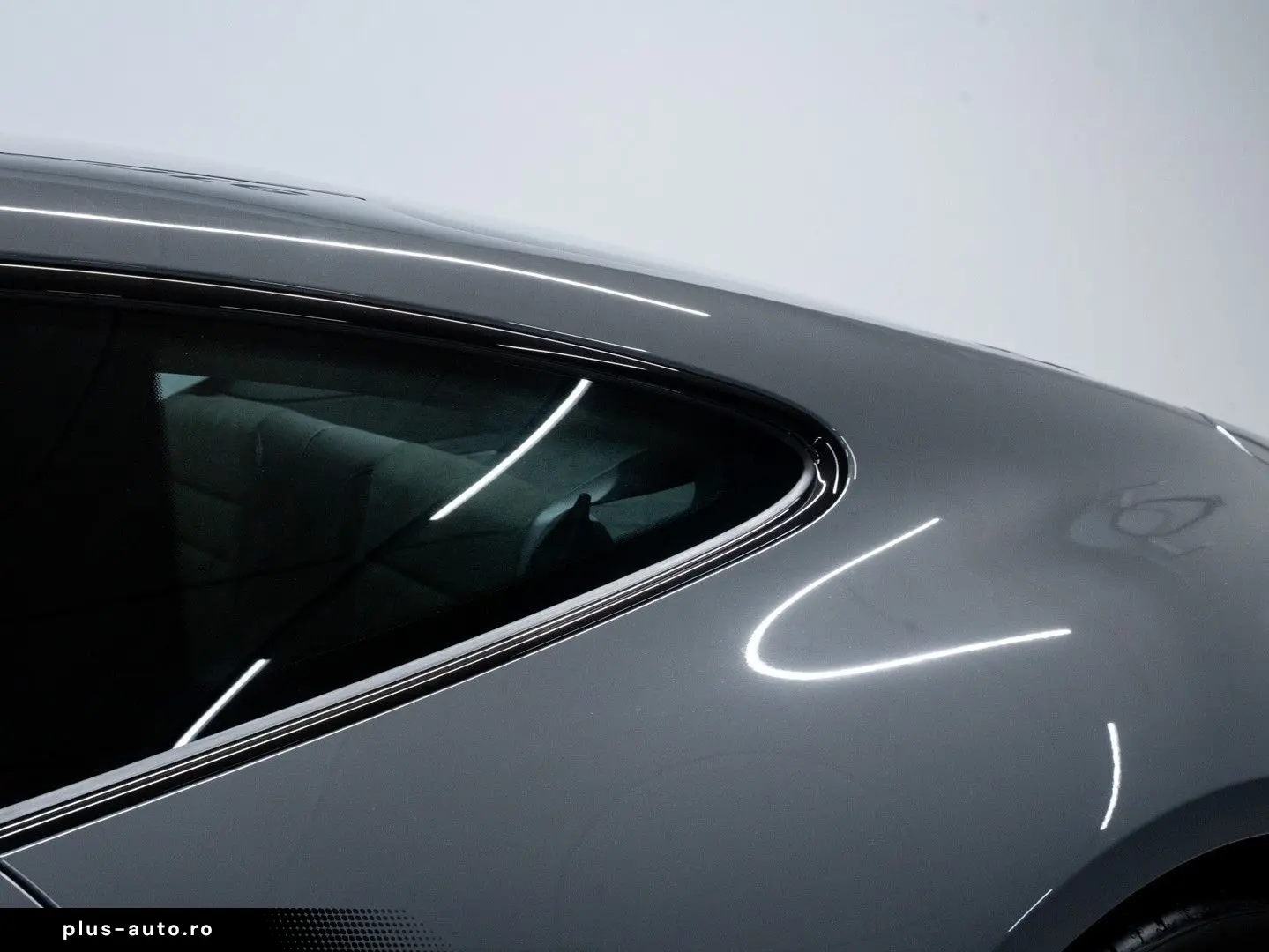 PORSCHE 992 Carrera 4 GTS