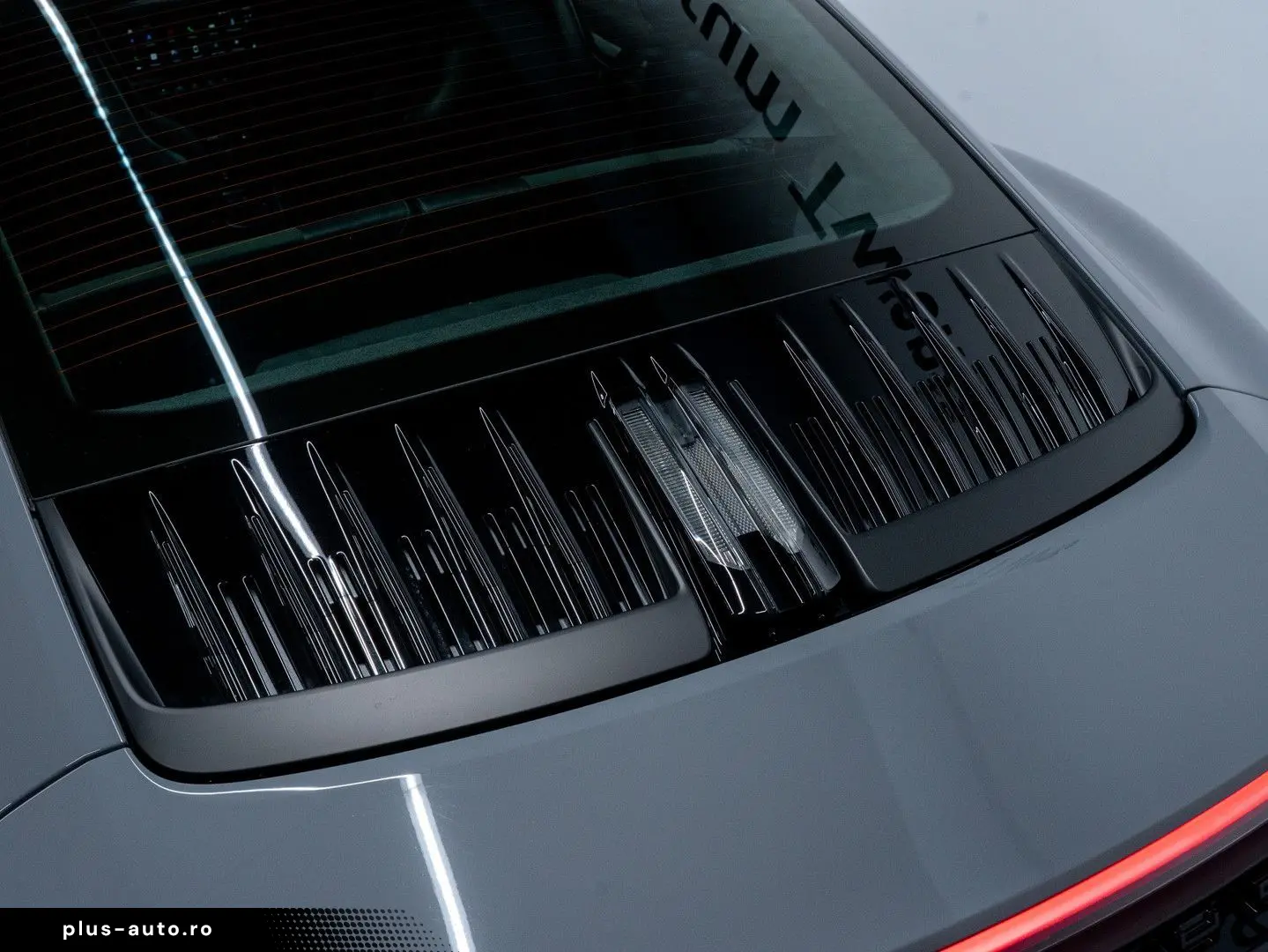 PORSCHE 992 Carrera 4 GTS