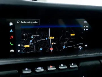 PORSCHE 992 Carrera 4 GTS