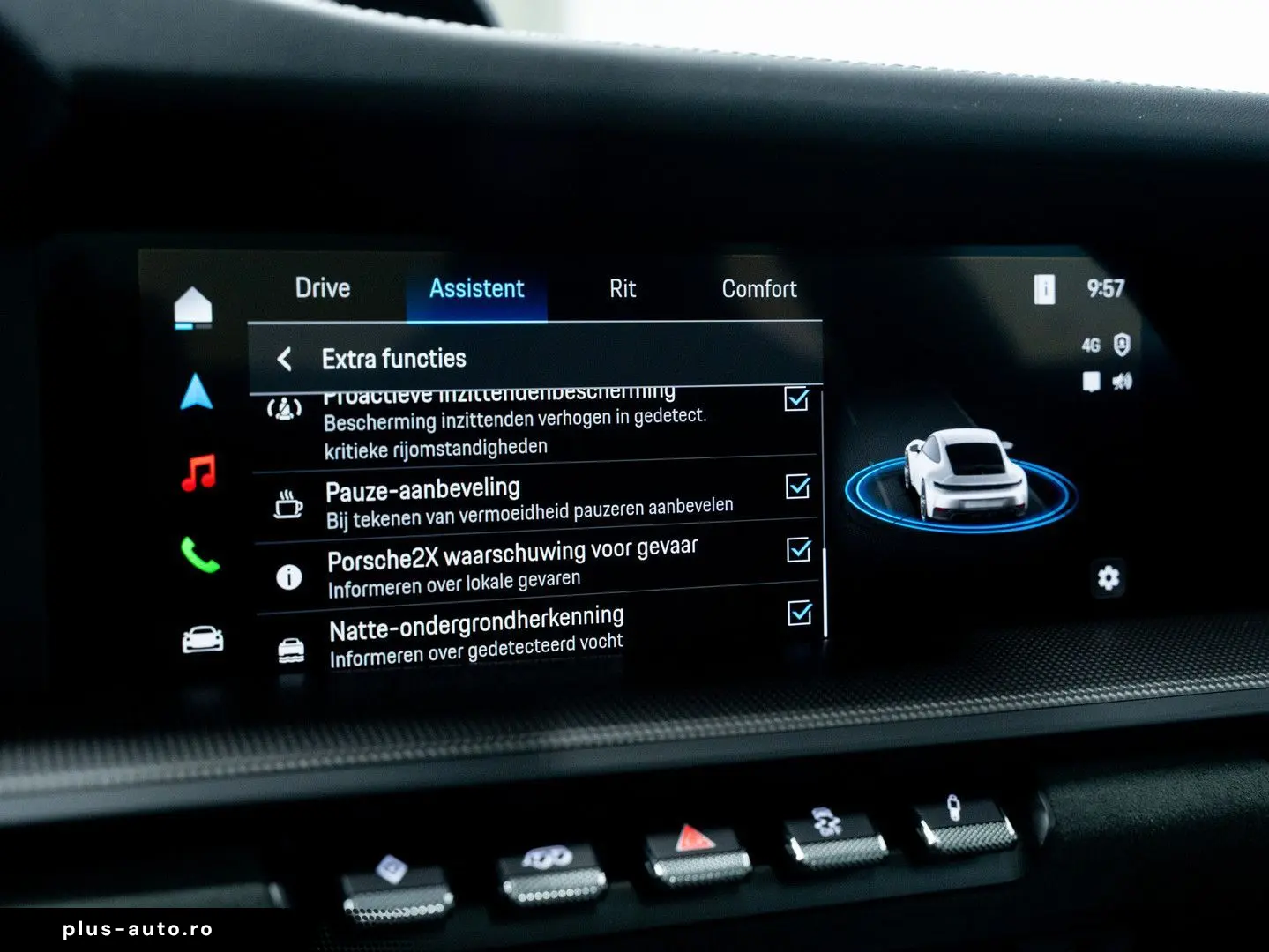 PORSCHE 992 Carrera 4 GTS