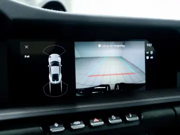 PORSCHE 992 Carrera 4 GTS