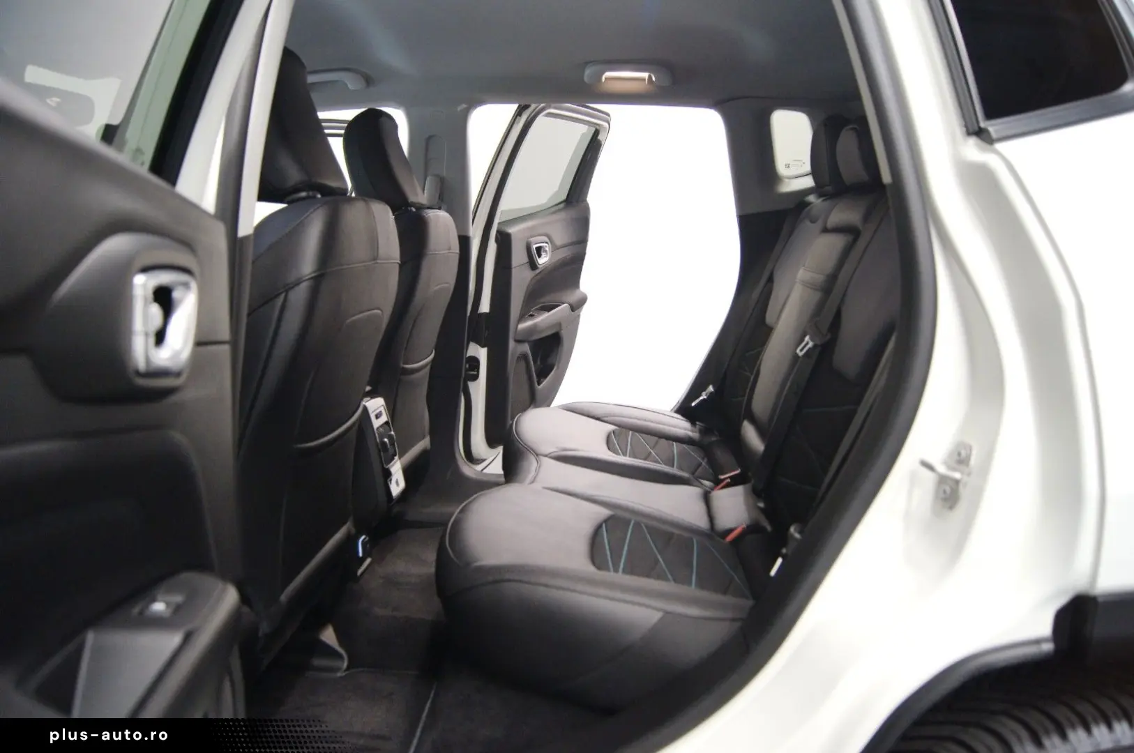 JEEP Compass Upland  Plug-In Hybrid 4WD LED KAM DAB