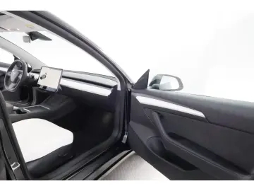 TESLA Model 3 AWD Performance Long Range Dual LED NAVI