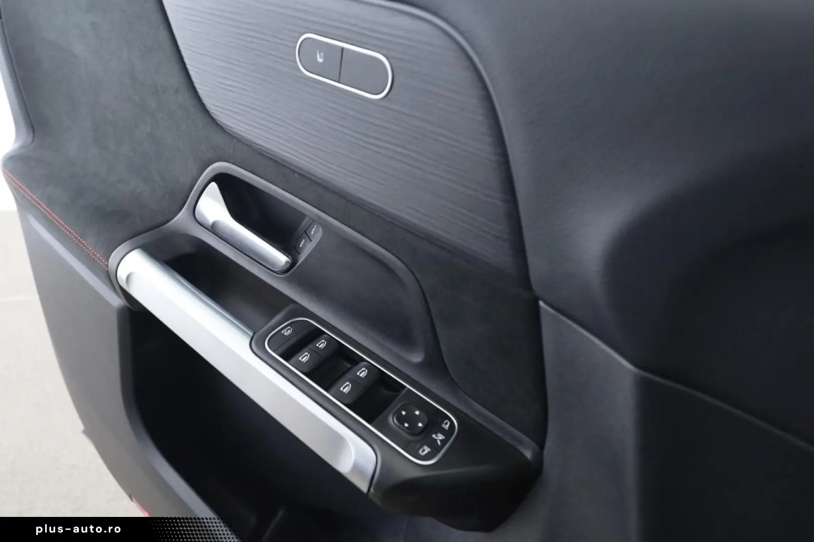 MERCEDES-BENZ GLB 200 AMG StHzg Pano HUD Multibeam Vorr. AHK