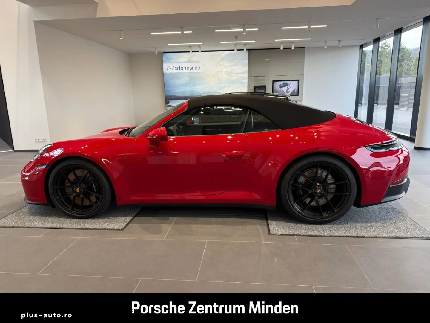 PORSCHE 992 911 Carrera 4 GTS Cabriolet InnoDrive BOSE