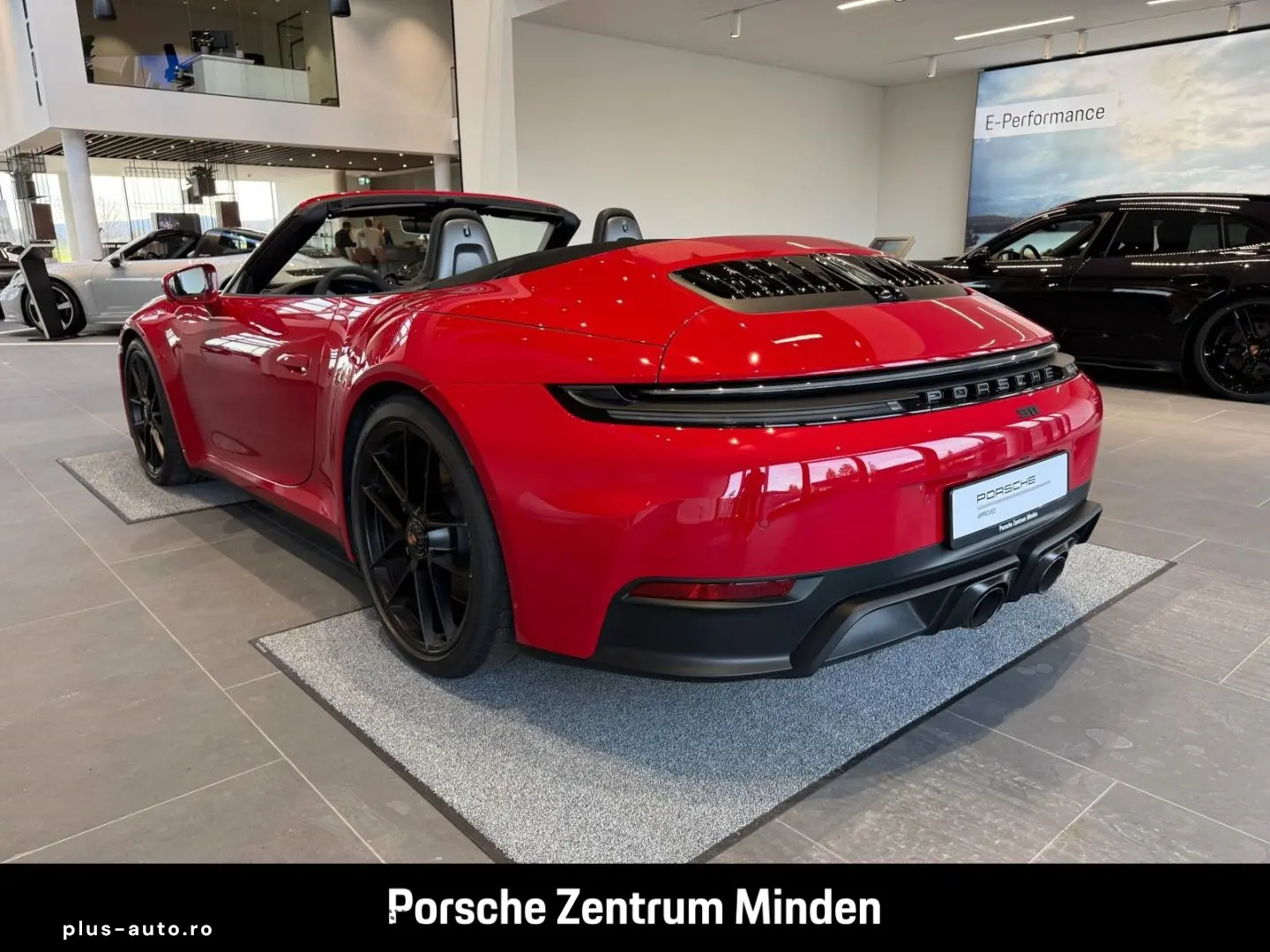PORSCHE 992 911 Carrera 4 GTS Cabriolet InnoDrive BOSE