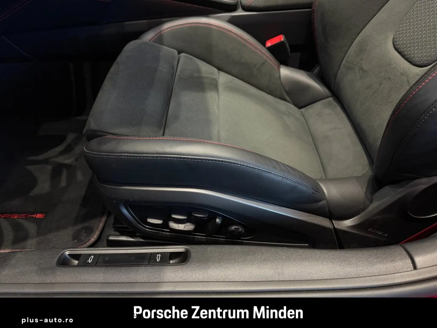 PORSCHE 992 911 Carrera 4 GTS Cabriolet InnoDrive BOSE