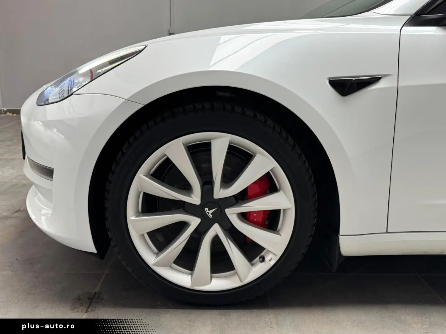 TESLA Model 3 Allradantrieb Dualmotor Performane Pano