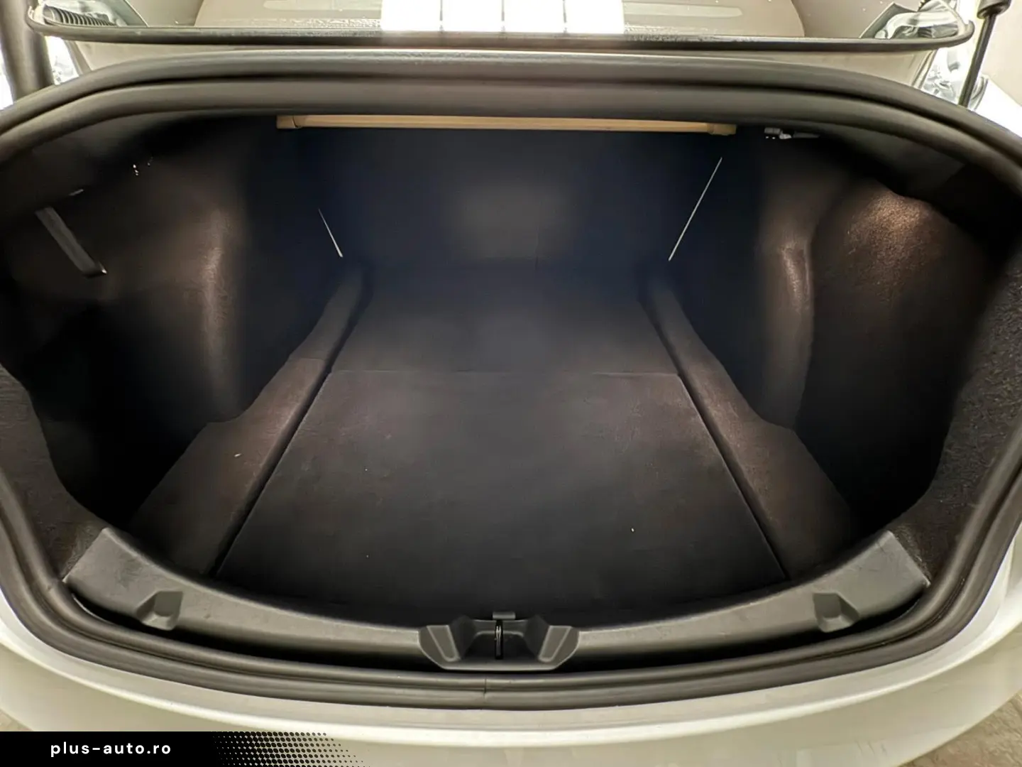 TESLA Model 3 Allradantrieb Dualmotor Performane Pano