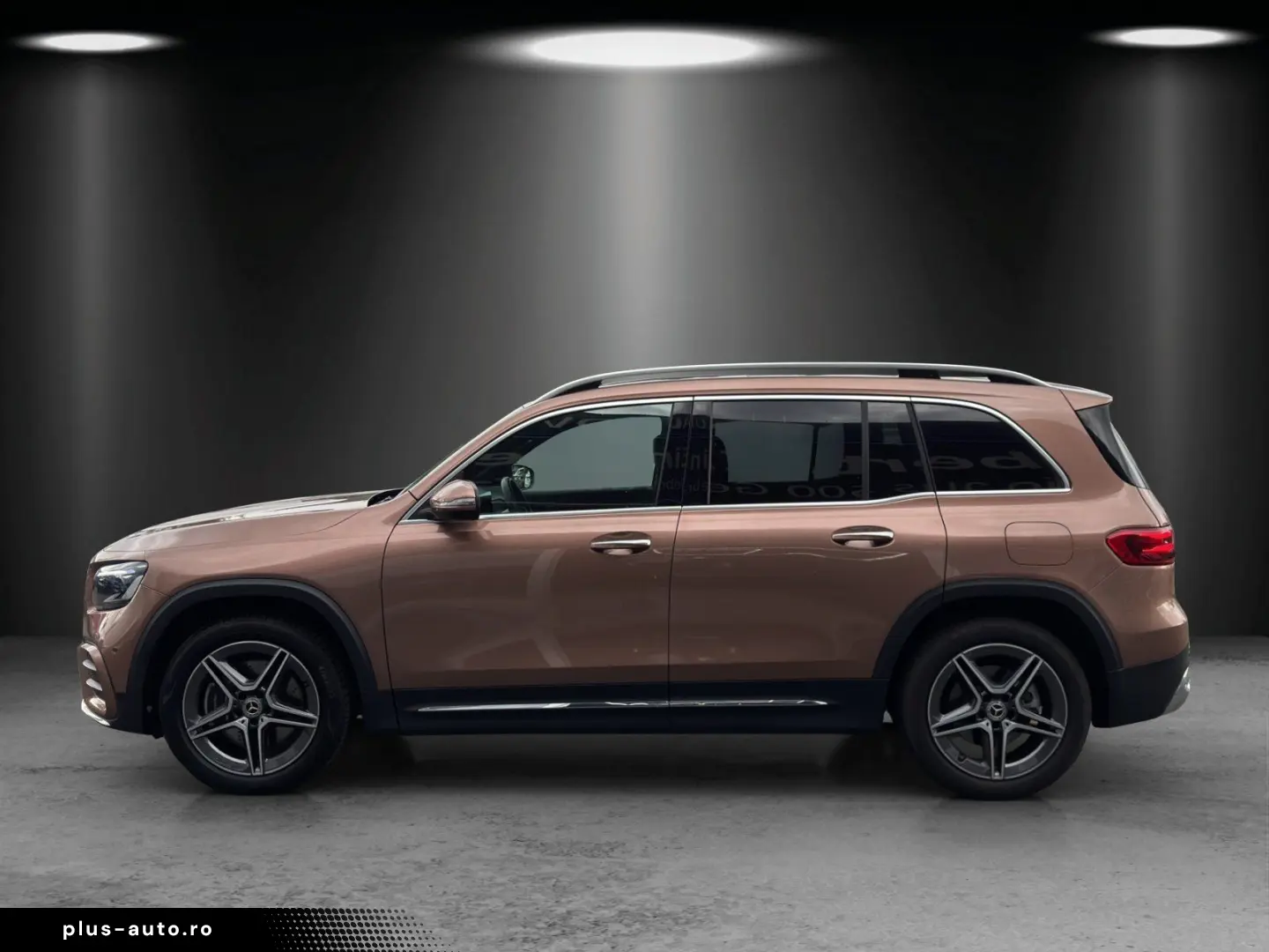 MERCEDES-BENZ GLB250 4M AMG DISTR Pano AHK 7-Sitze KeyGo