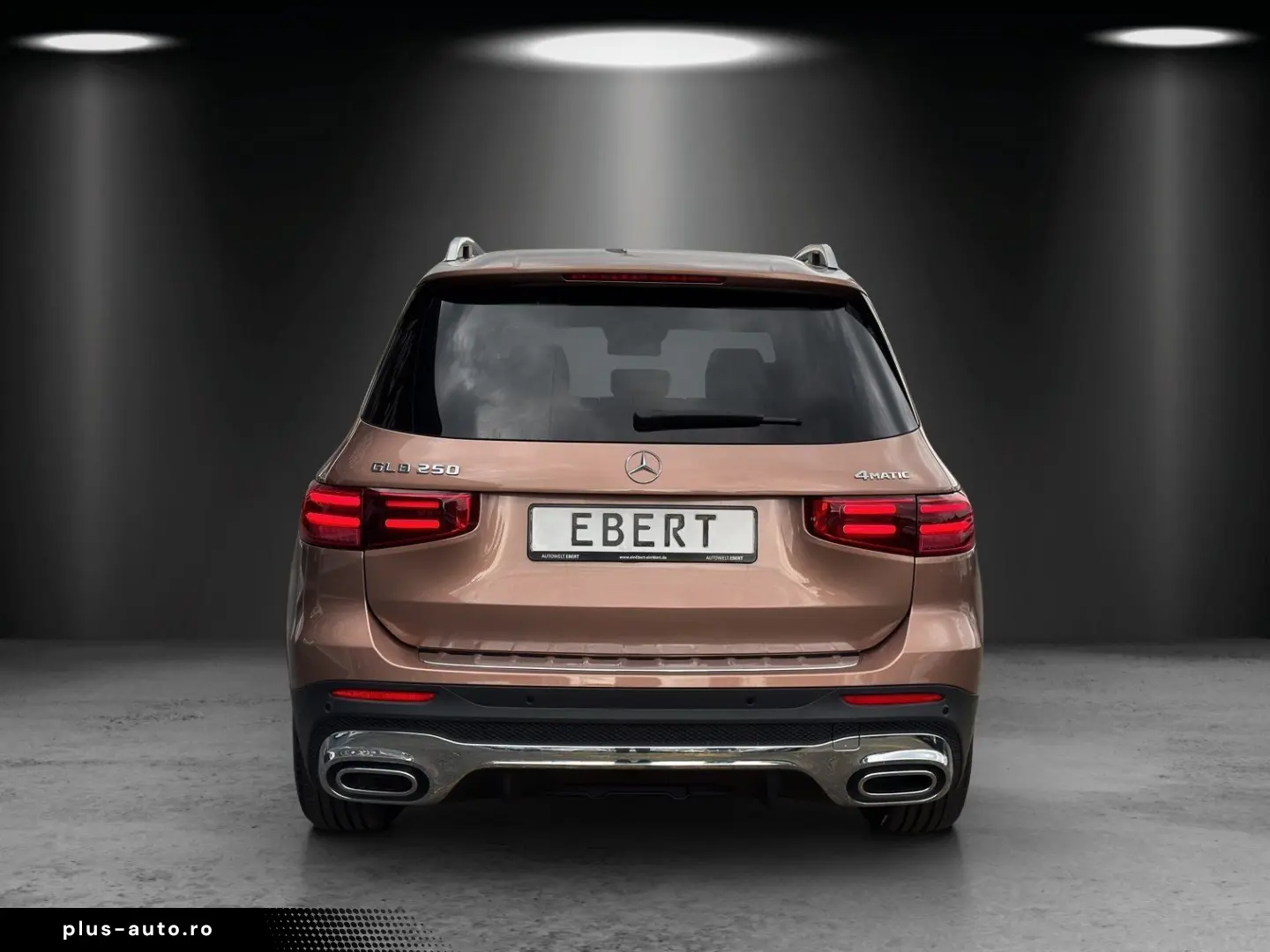 MERCEDES-BENZ GLB250 4M AMG DISTR Pano AHK 7-Sitze KeyGo