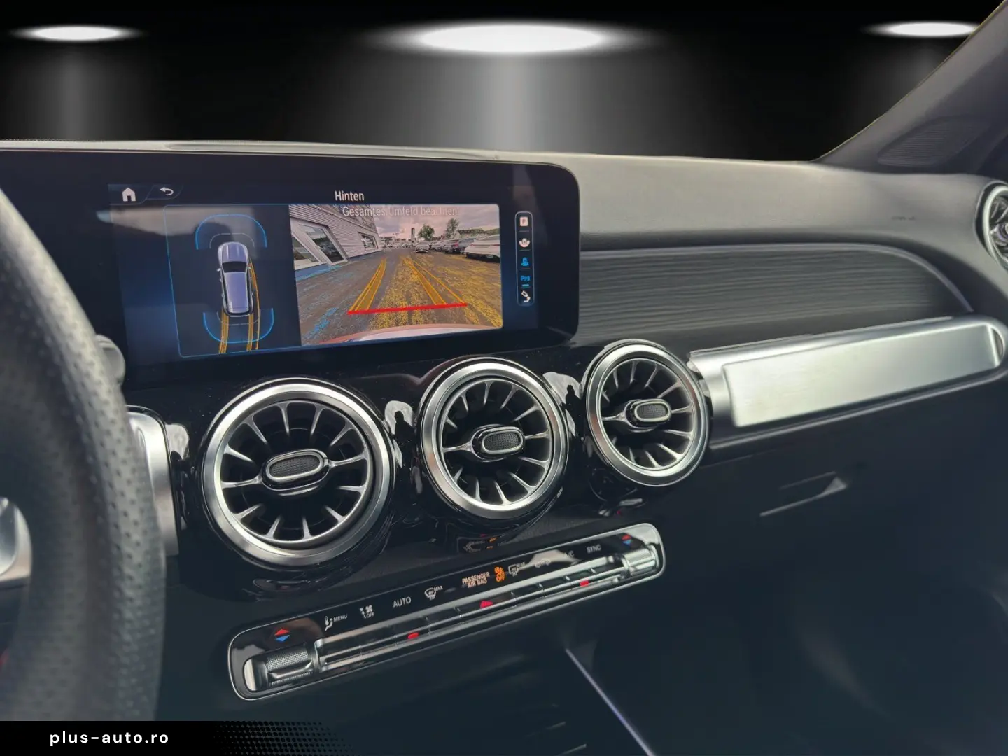 MERCEDES-BENZ GLB250 4M AMG DISTR Pano AHK 7-Sitze KeyGo