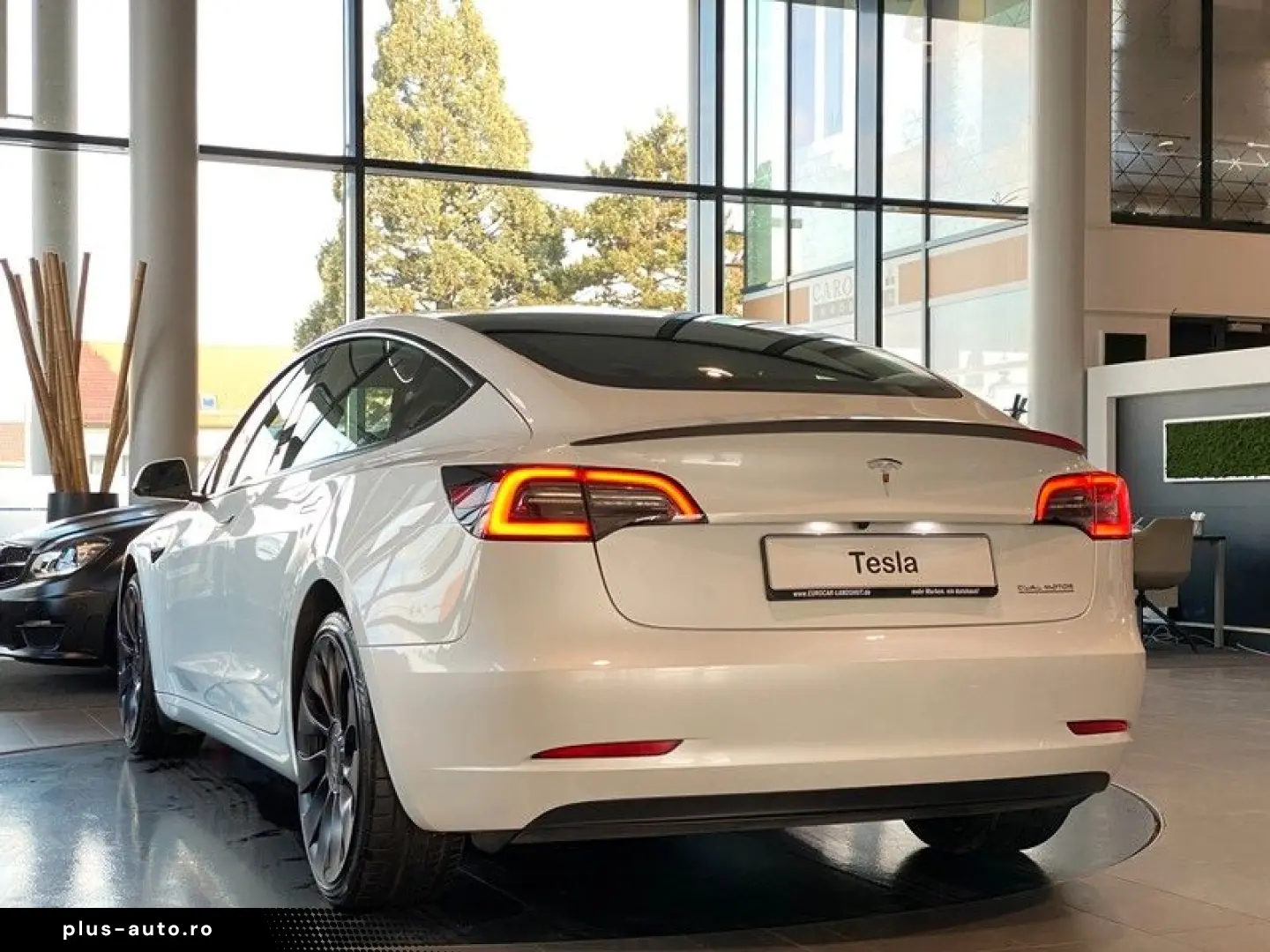 TESLA Model 3 AWD Performance Dual Motor Pano ACC 20